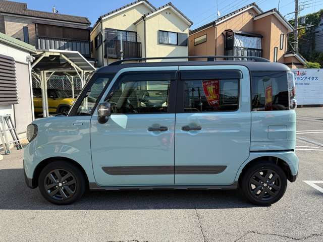 SUZUKI Spacia GEAR 2022