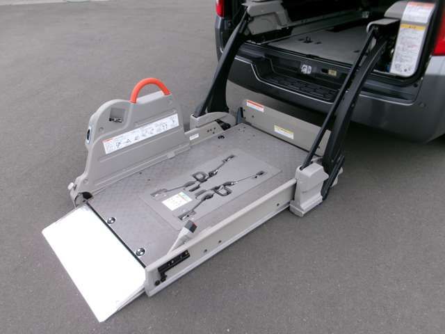 NISSAN NV350 CARAVAN 2025