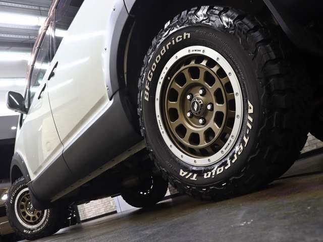 MITSUBISHI DELICA D:5 4WD 2011