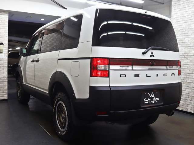 MITSUBISHI DELICA D:5 4WD 2011