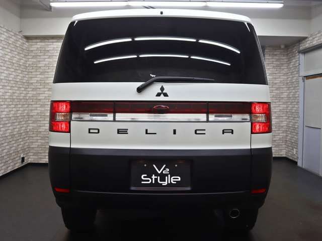 MITSUBISHI DELICA D:5 4WD 2011