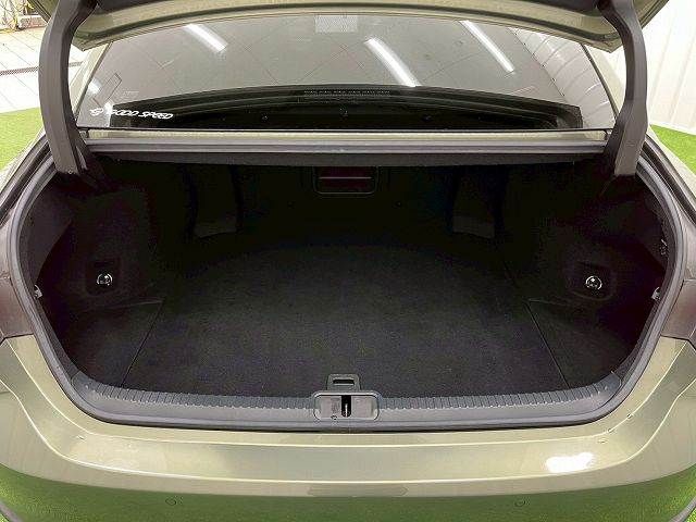 TOYOTA LEXUS ES300h 2019