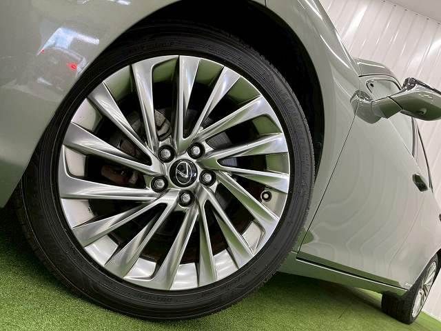 TOYOTA LEXUS ES300h 2019