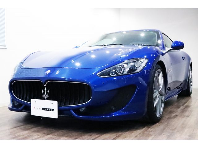 MASERATI MASERATI GRANTURISMO 2015