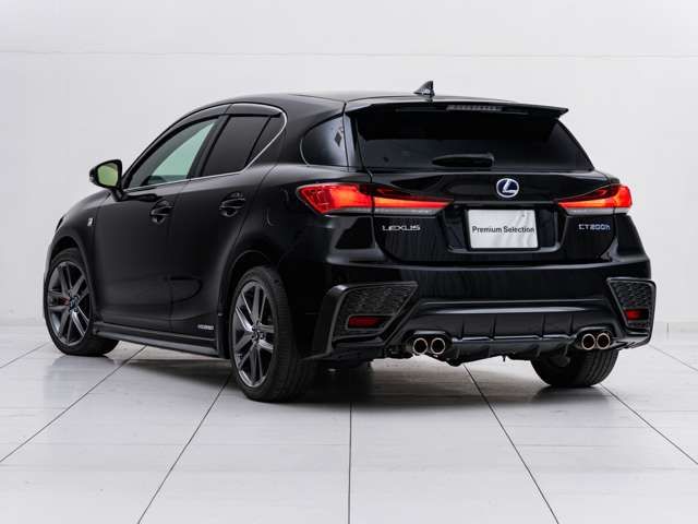 TOYOTA LEXUS CT200h 2021