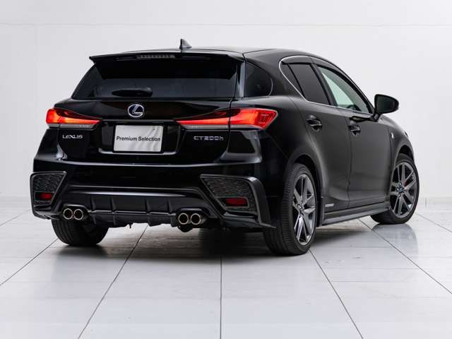 TOYOTA LEXUS CT200h 2021