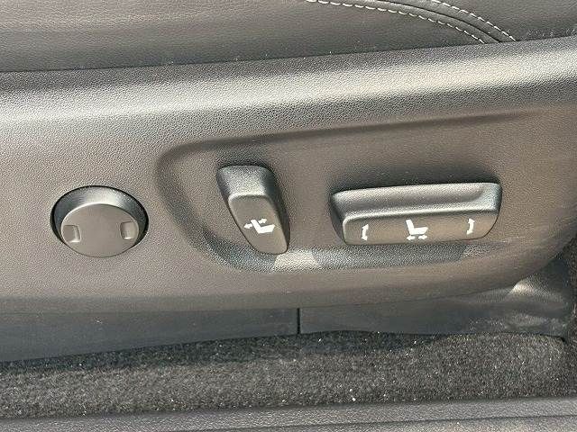 TOYOTA LANDCRUISER PRADO 2023