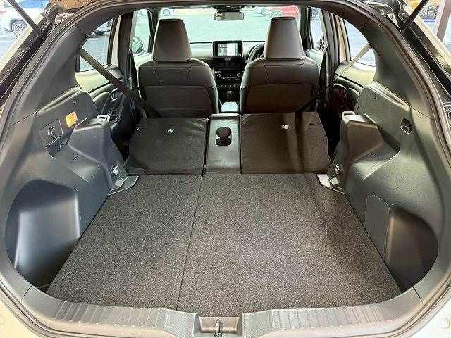 TOYOTA YARIS CROSS 2025