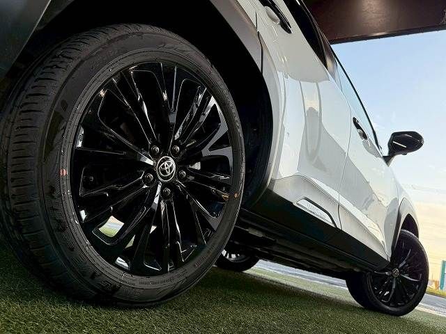 TOYOTA YARIS CROSS 2025