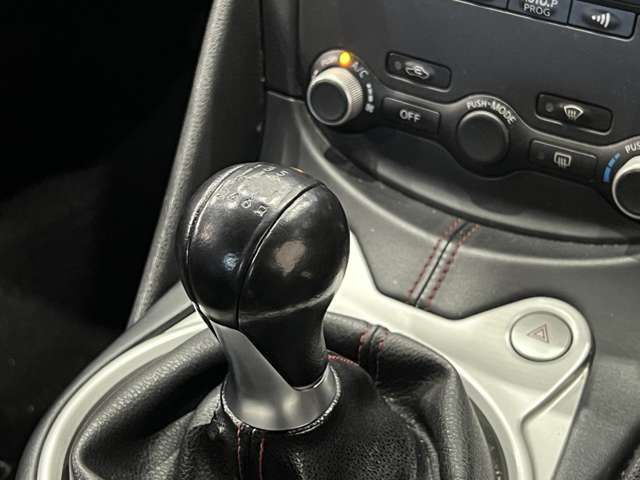 NISSAN FAIRLADY Z 2010