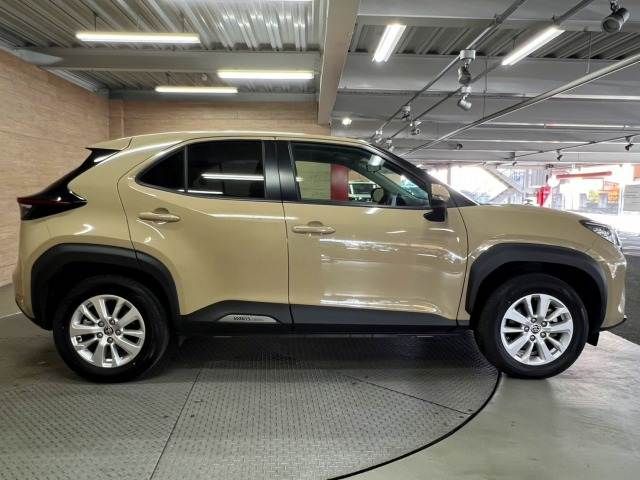 TOYOTA YARIS CROSS 2024