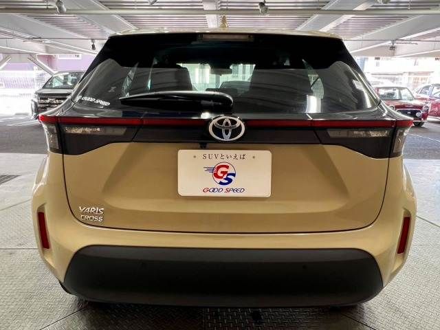 TOYOTA YARIS CROSS 2024