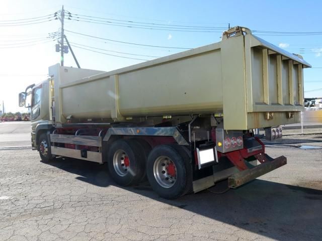 MITSUBISHI FUSOU SUPER GREAT 2018