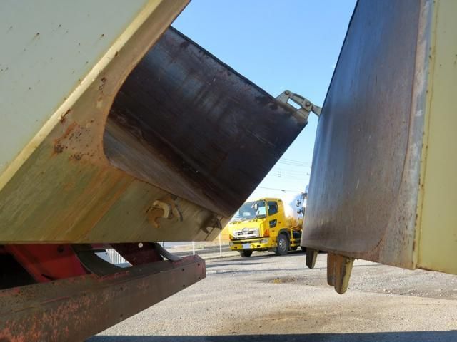 MITSUBISHI FUSOU SUPER GREAT 2018