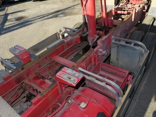 MITSUBISHI FUSOU SUPER GREAT 2018