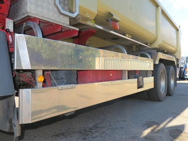 MITSUBISHI FUSOU SUPER GREAT 2018