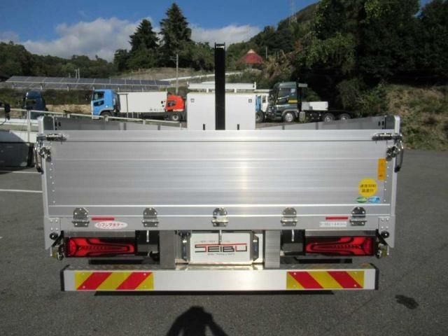 MITSUBISHI FUSOU SUPER GREAT 2025