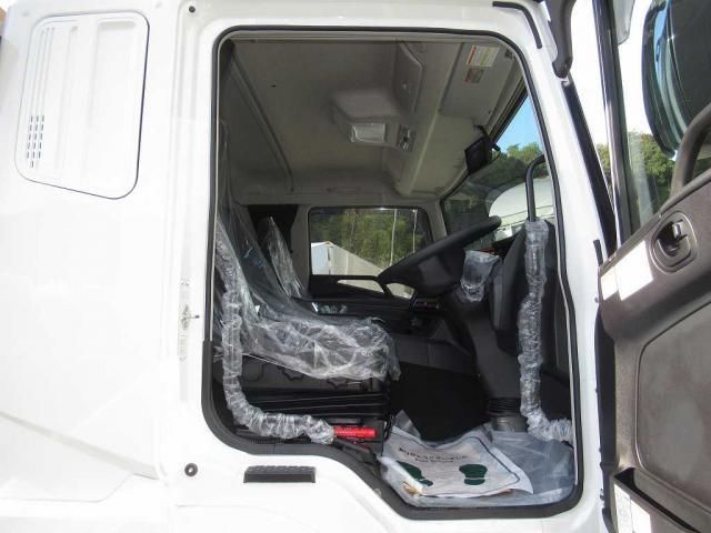 MITSUBISHI FUSOU SUPER GREAT 2025