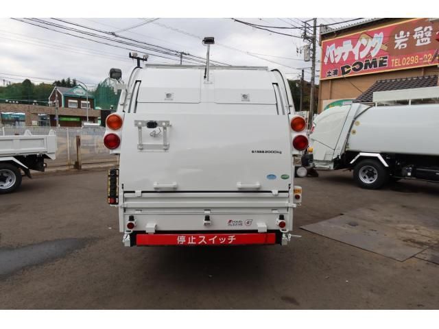 ISUZU ELF 2017