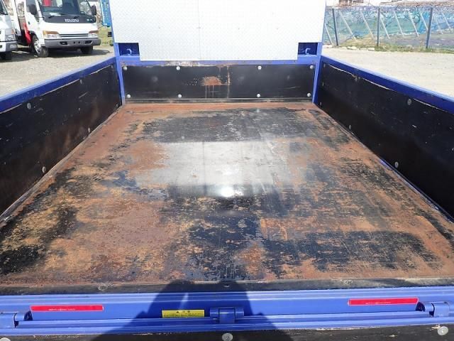 MITSUBISHI CANTER 2018