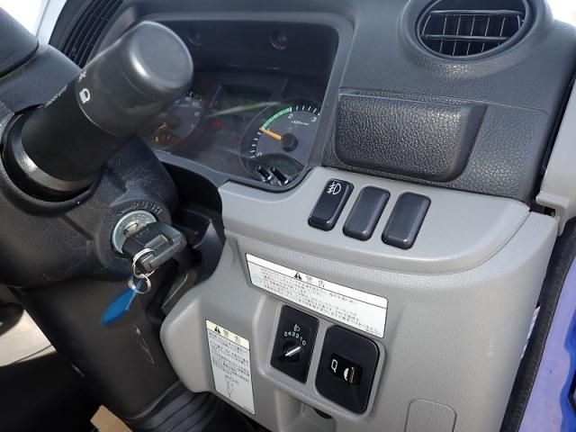 MITSUBISHI CANTER 2018