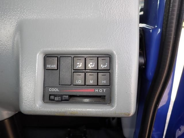 MITSUBISHI CANTER 2018