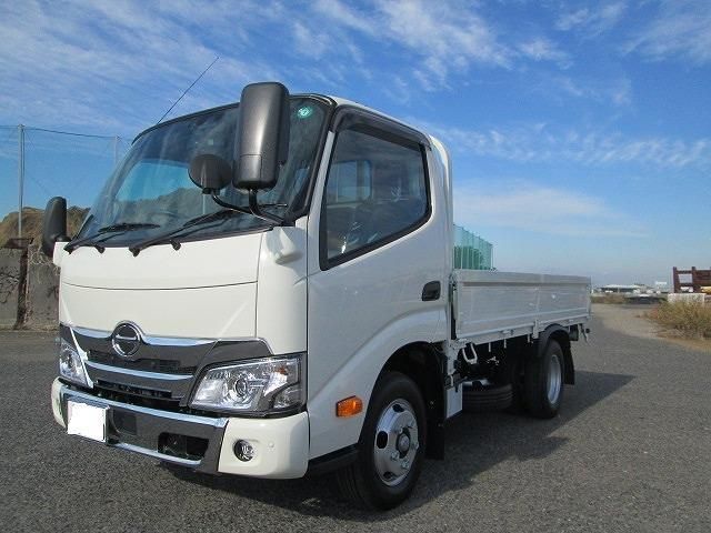 HINO DUTRO 2025