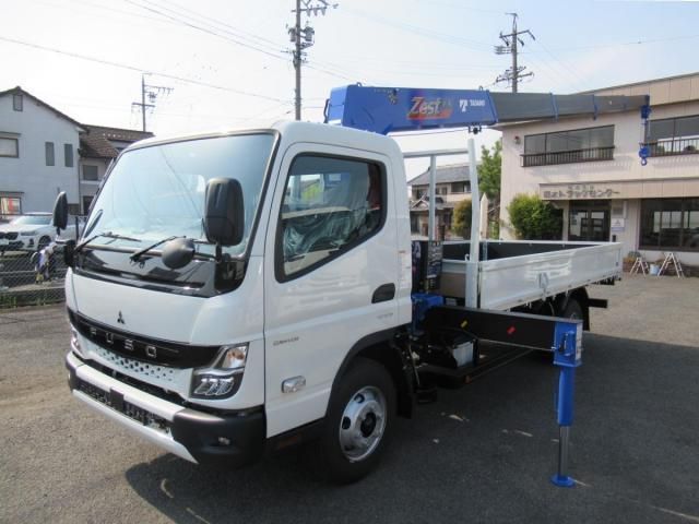 MITSUBISHI CANTER 2025