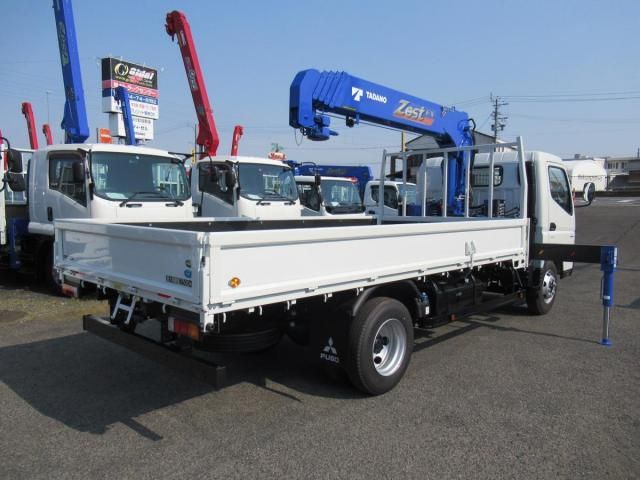 MITSUBISHI CANTER 2025