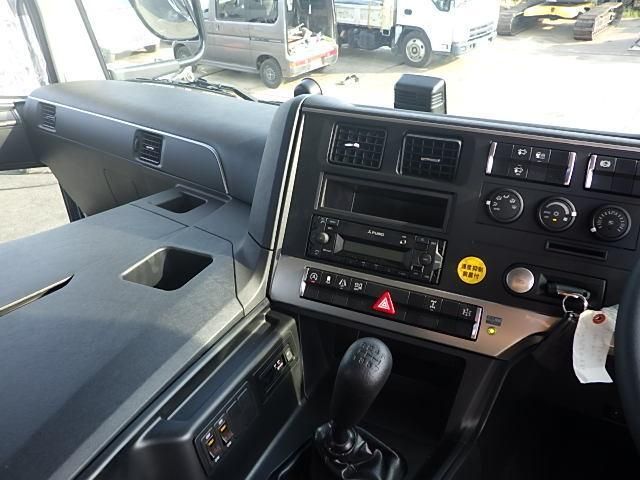 MITSUBISHI FUSOU SUPER GREAT 2024