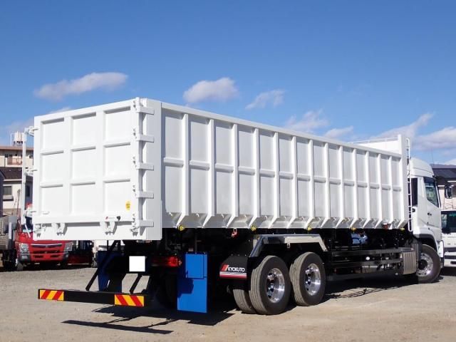 MITSUBISHI FUSOU SUPER GREAT 2025