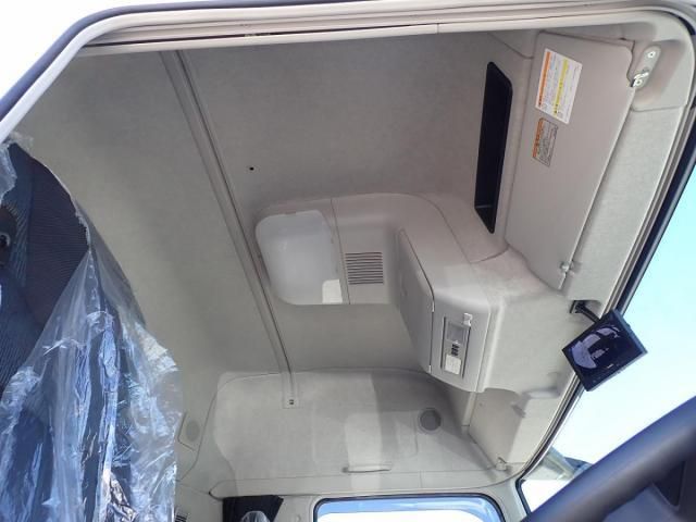 MITSUBISHI FUSOU SUPER GREAT 2025