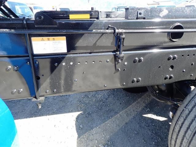 MITSUBISHI FUSOU SUPER GREAT 2025