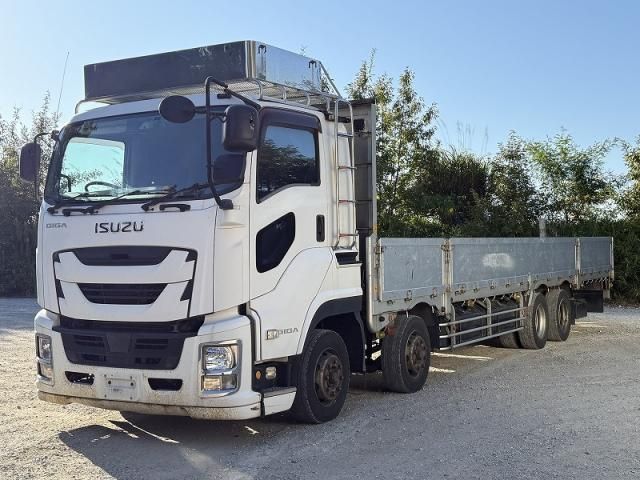 ISUZU GIGA 2017
