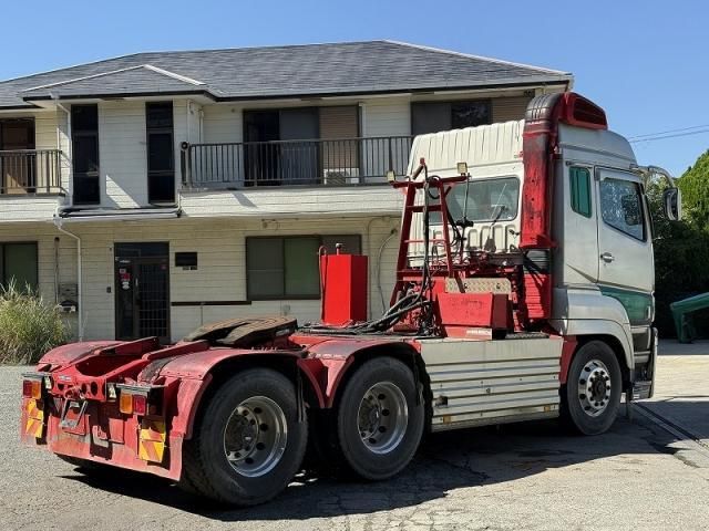 MITSUBISHI FUSOU SUPER GREAT 2014