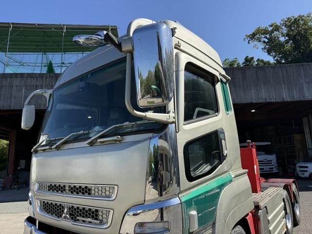 MITSUBISHI FUSOU SUPER GREAT 2014