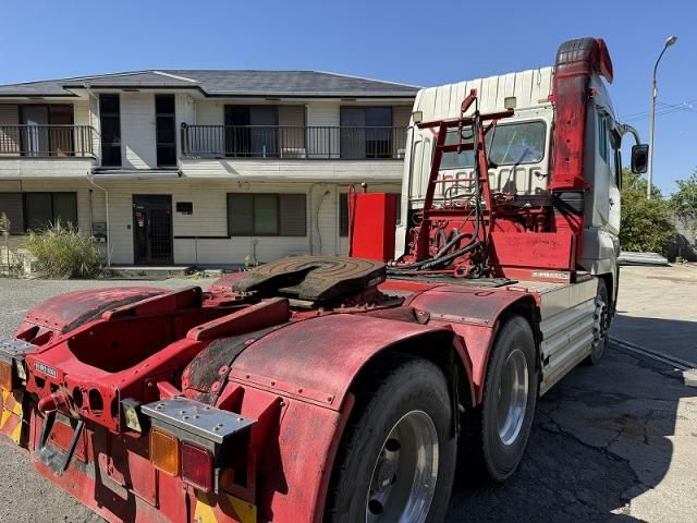 MITSUBISHI FUSOU SUPER GREAT 2014