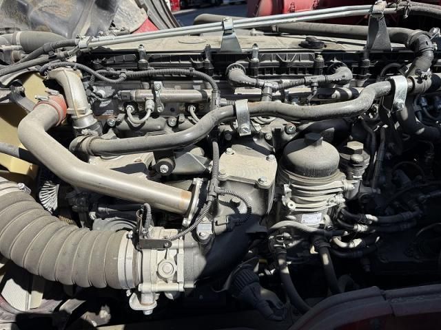 MITSUBISHI FUSOU SUPER GREAT 2014