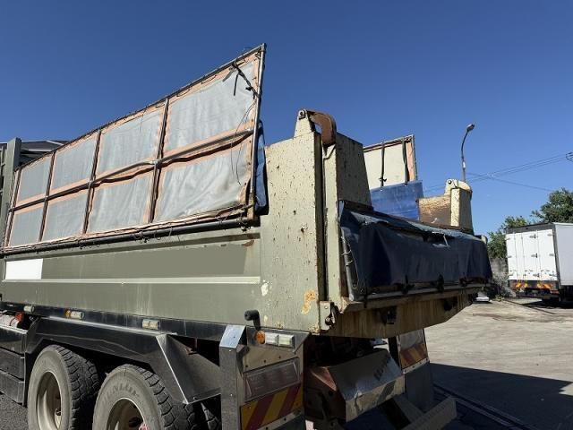 MITSUBISHI FUSOU SUPER GREAT 2015