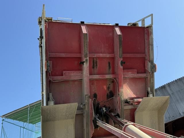 MITSUBISHI FUSOU SUPER GREAT 2015