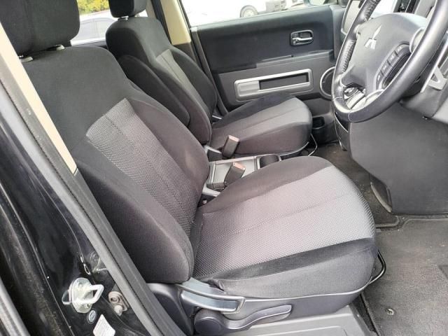 MITSUBISHI DELICA D:5 4WD 2014