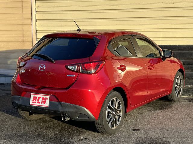 MAZDA DEMIO 2015