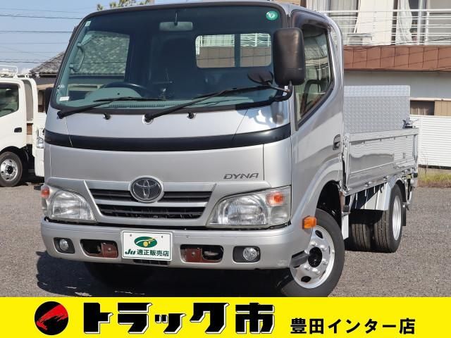 TOYOTA DYNA 2016