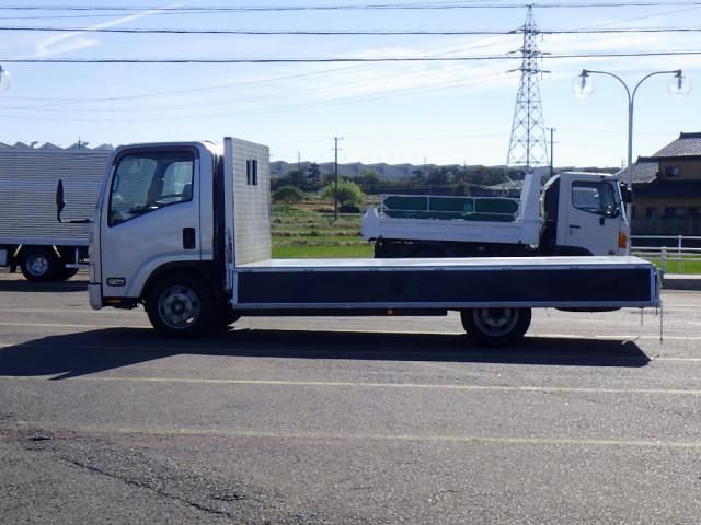 ISUZU ELF 2019
