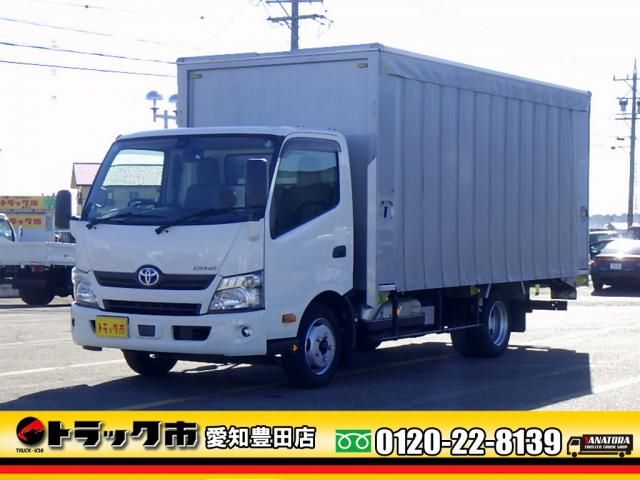 TOYOTA DYNA 2018