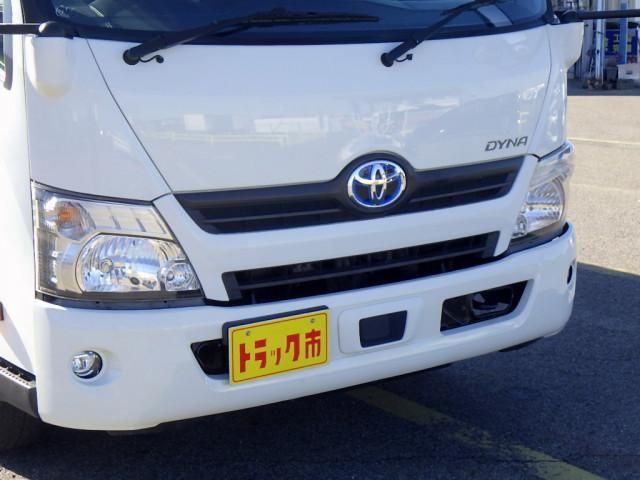 TOYOTA DYNA 2018
