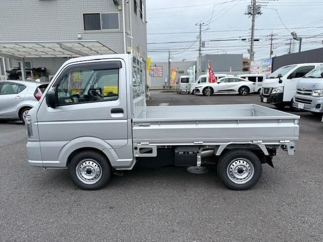 MITSUBISHI MINICAB truck 2024