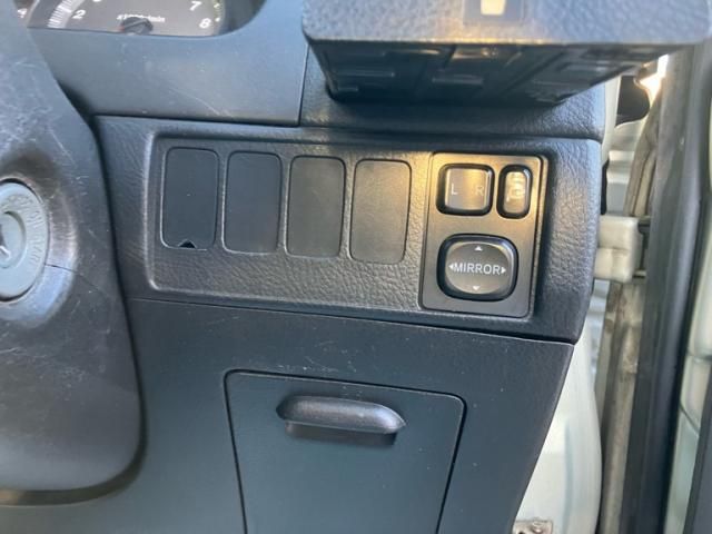 DAIHATSU MOVE CUSTOM 2003