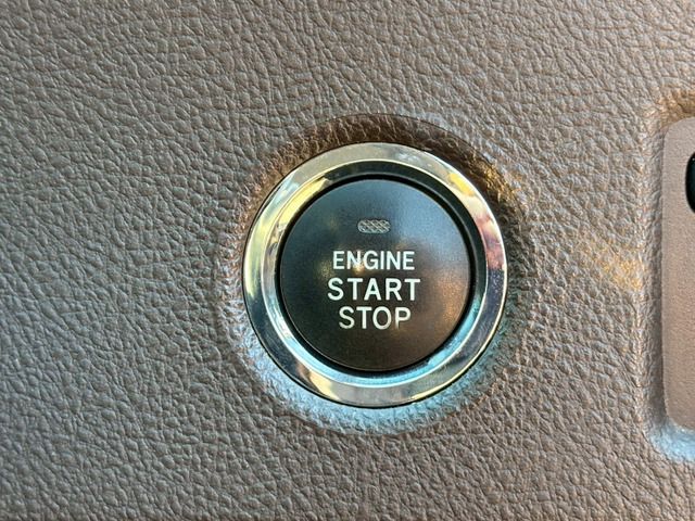 TOYOTA MARK X ZIO 2007