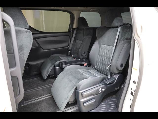 TOYOTA VELLFIRE  HYBRID 4WD 2019